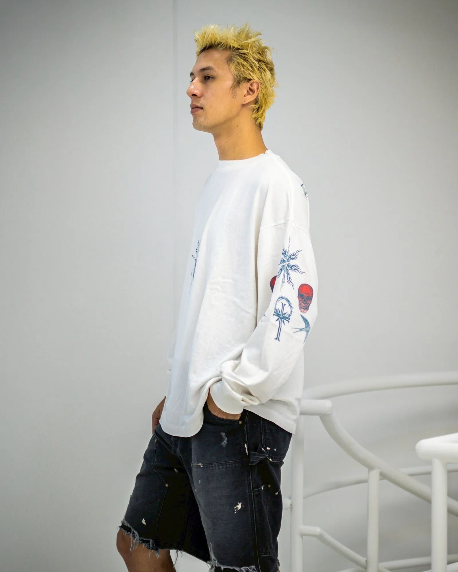 SAINT Mxxxxxx × Dr. Woo DW_LS TEE/TATTOO/WHT Dr.Woo joint model TATOO tattoo long sleeve off-white S-XL OE yarn Tube weaving high weight fabric without side seams Original printing water slurry process No touch printing Breathable and comfortable Original level replica printing Correct version Correct main mark/wash mark/cherub anti-counterfeiting mark